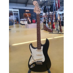 SQUIER - Guitare Electrique...